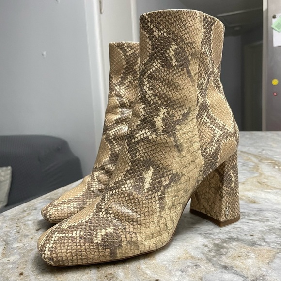 Sam Edelman CODIE Snakeskin Booties Women’s 9M - Picture 1 of 11
